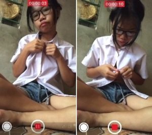 Sex nữ sinh dâm móc mãi cũng chán